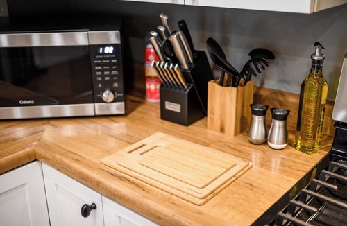 Fullerton House | CLOSE to Disney Cozy 4BR Entertainer + Arcade n