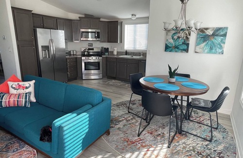 Norwalk House | Close to Disney Steps to Sports Park Central A/C