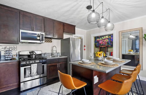 Eastside Apartment | Close to Downtown Long Beach - Arcade - String Lights Patio
