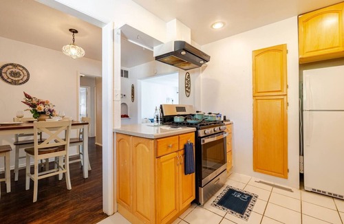 Riverside House | Close to UCR campus! Free parking! King beds!