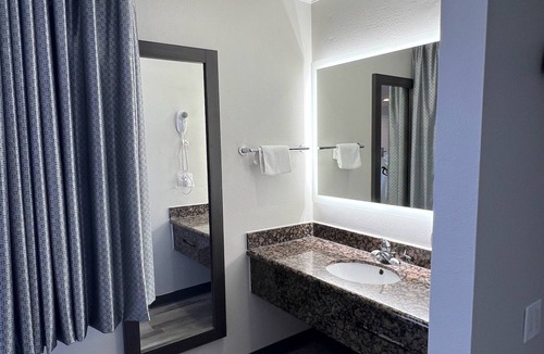 Inglewood Hotel | Cloud 9 Inn LAX