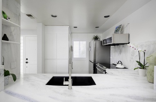 Airport Area Condo | CLOUD NINE Comfort & Elegance Penthouse Condo