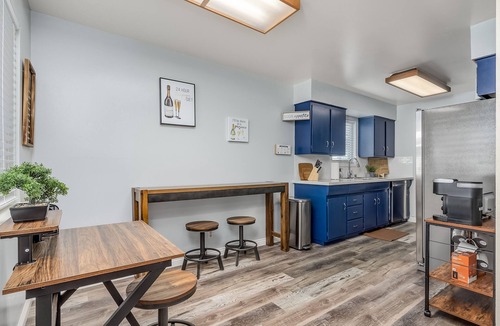 Clovis House | Clovis House with Foosball, 2-Car Garage!