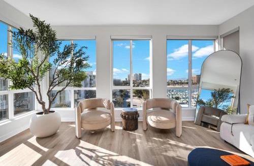Marina del Rey Apartment | Coastal Bliss - Luxe 2BR Retreat in MDR - Venice - SM