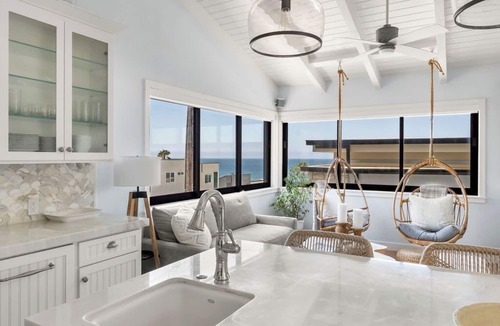 El Porto Apartment | Coastal Home | Steps to Manhattan Beach | Gym