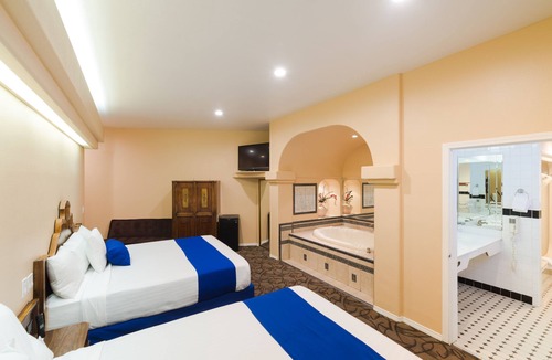 NoHo Arts District Hotel | Colony Inn