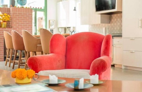 Venice House | Colorful, artistic and architectural beach house in the heart of Venice Beach.