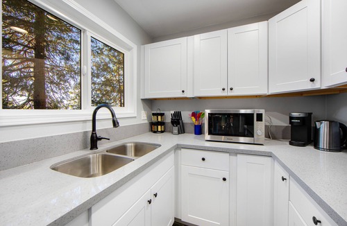 Arrowhead Villas House | Colorful home with washer/dryer, AC & wood-burning fireplace in a lovely setting