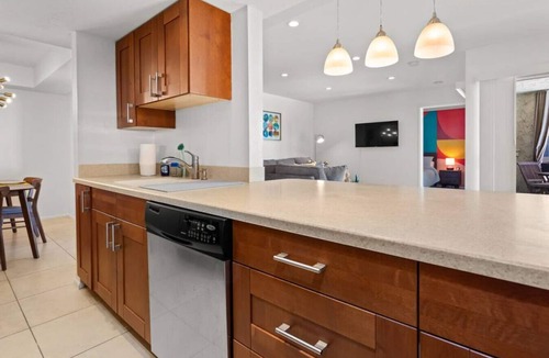 Deepwell Estates Condo | Colorful, Modern Condo at the famed Biltmore