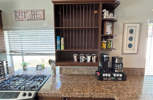 Corona House | Comfort 4 Bedroom 2 Bath with AC