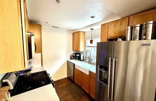 Sunland-Tujunga House | Comfort Bungalow