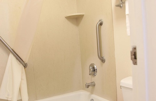 Sunset Junction Hotel | Comfort Inn Los Angeles near Hollywood