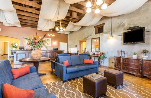 Westmont Hotel | Comfort Inn Pomona Near FairPlex