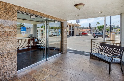 Roseville - Fleet Ridge Hotel | Comfort Inn San Diego Airport at The Harbor