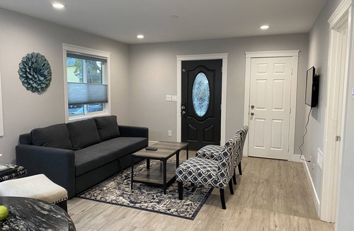 Northside House | Comfort & Modern Amenities Downtown San Jose Suite