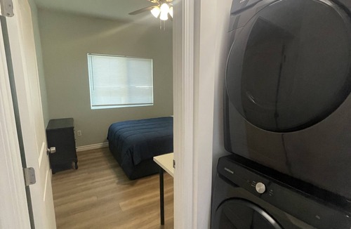 Monrovia House | Comfort Stay In Monrovia-Explore