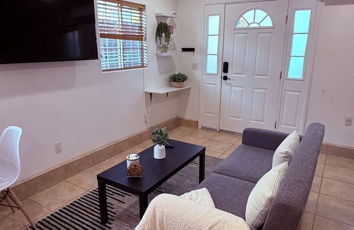 Van Nuys Apartment | Comfort Studio Near 101/405
