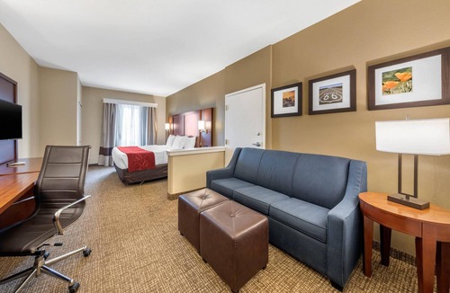 Barstow Hotel | Comfort Suites Barstow near I-15