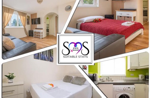 Deptford Apartment | Comfortable 1-Bedroom Glenville Escape -Sleeps 4 -Fast Wi-Fi
