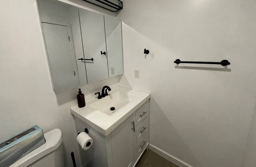 Eagle Rock Cottage | Comfortable Back House in Highland Park