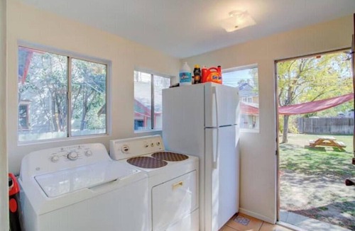 Downtown Riverside House | Comfortable Getaway/Family Fun/Business Executive