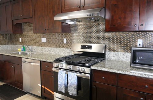 Hermosa Village Condo | Comfortable Home 3-bedroom condo in delightful Anaheim with AC