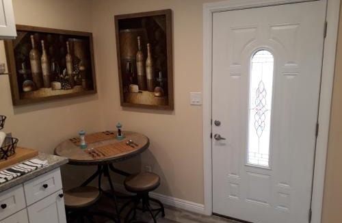 Northridge House | Comfortable Luxury Studio