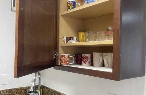 Anaheim Colony Historic District Apartment | Comfortable nice big studio. With full kitchen