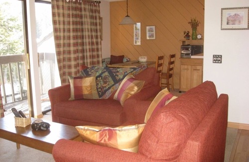 Majestic Pines Condo | Comfortable One Bedroom Condo with Awesome View at Mammoth