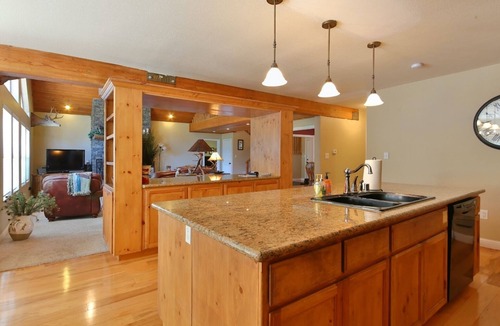 Shaver Lake House | Comfortable Shaver Lake Getaway