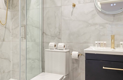 Wandsworth Apartment | Comfortable Studio Flat in the Heart of London