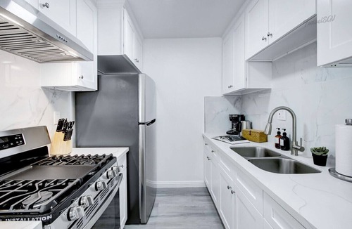 Monterey Park Apartment | Comfy 1BR Home + Parking + Near DTLA #TravelSGV