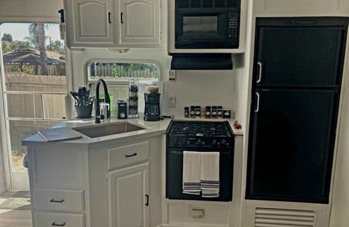 Central Escondido House | Comfy Stay in Private 2 Bedrooms Camper