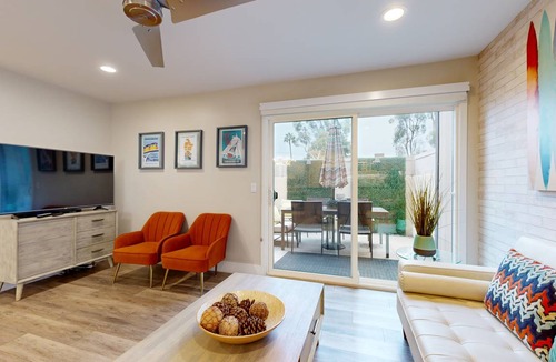 Hermosa Village Condo | Condo ∙ 2 bedrooms ∙ 7 guests