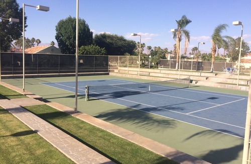 Palm Desert Condo | Condo Oasis at Desert Breezes Resort near Indian Wells Tennis Center