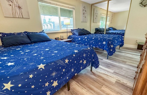 La Sierra House | Condo With Pool, Full Kitchen, Washer, Fast Wifi