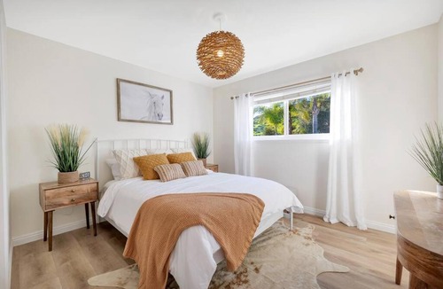 Thousand Oaks House | Conejo Oasis
