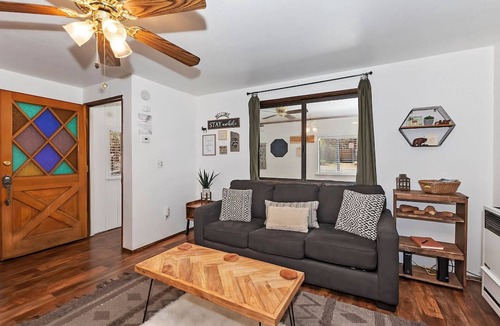 Sugarloaf Cabin | Conner's Cottage: Great cabin for small families!