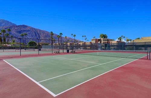 Twin Palms Condo | Contemporary One BDR, Ground Floor Condo, Open Patio, and Walk to Shops