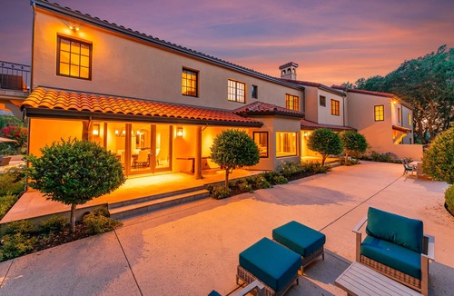 Coombsville House | Contemporary Villa in the Napa Valley