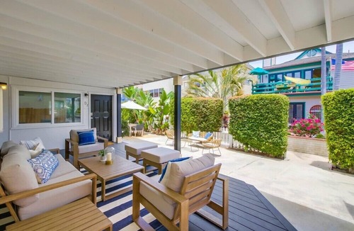 South Mission Beach Condo | Convenient Ground Level ☆ Steps to Ocean ☆ Outdoor Patio