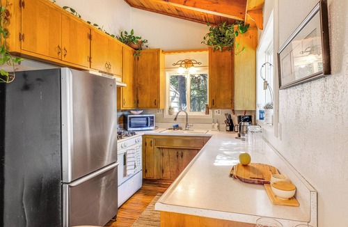 Arrowbear Lake House | Convenient Running Springs Home - Dogs Welcome!