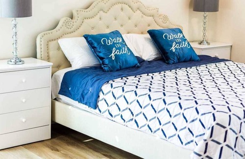 El Monte House | Cool Breeze on Deana