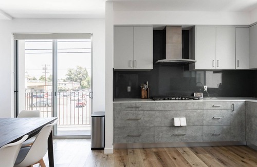 Valley Village House | Cool Valley Village 3BR, near Bars, Groceries & Dining, by Blueground