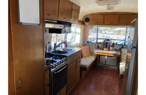 Joshua Tree House | CopperBlue: Camper, Hot Tub & Star