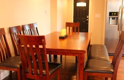 Hermosa Village House | Corner Lot Private House Near Disneyland | Private Hot Tub | Quiet Neighborhood