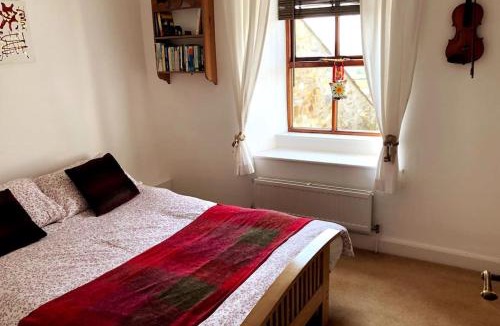 High Bentham House | Cosy 3 Bed Cottage near 3 Peaks - Log Burner & Aga