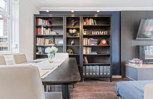 Hatfield House | Cosy 3bed 2bath house 5mins from University of Hertfordshire