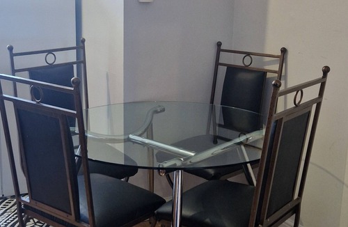 Haggerston Apartment | Cosy and comfortable place to stay with friends and family.