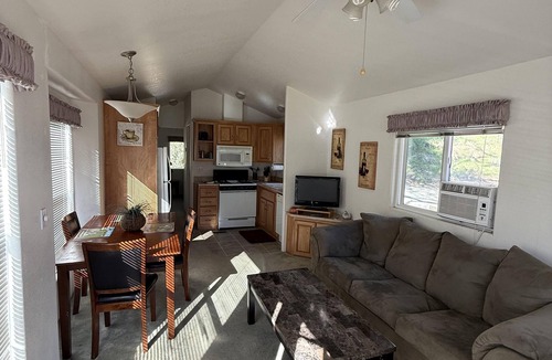 Winters Cottage | Cottage, Sleeps 6, Wheelchair & Pet Friendly - Roomy Cottage with Kitchen, Sleeps 6, Wheelchair & Pet Friendly